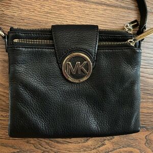Michael Kors Cross Body - Black - Excellent Condition